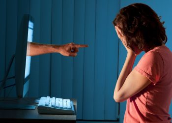 Ông Hồ Minh Sơn – Viện trưởng Viện Nghiên cứu Thị trường – Truyền thông Quốc tế (IMRIC): Cần trang bị các kiến thức “tăng sức đề kháng” đối với bạo lực mạng