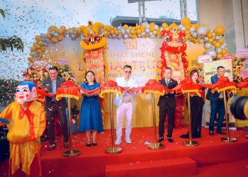 Công ty TNHH Dịch vụ Ngọc Trâm khai trương cửa hàng đầu tiên của chuỗi thương hiệu thời trang và nước hoa thương hiệu Nhat Shenl tại TP.HCM