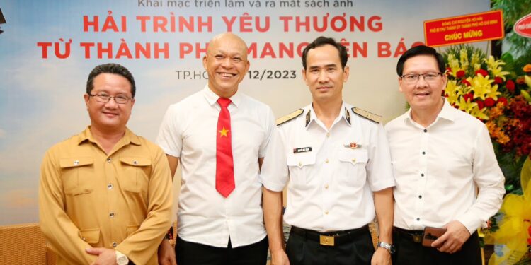 Viện IMRIC – Viện IRLIE tham dự triển lãm ảnh “Hải trình yêu thương từ Thành phố mang tên Bác” của NSNA Nguyễn Á