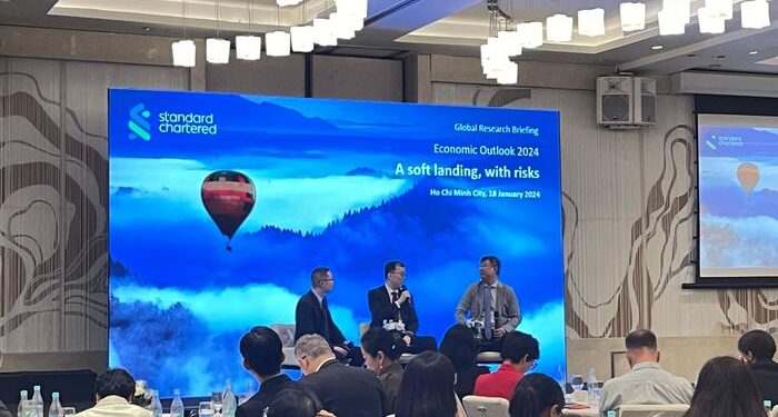 Ngân hàng Standard Chartered Bank dự báo tăng trưởng GDP của Việt Nam đạt mức 6,7% trong năm 2024
