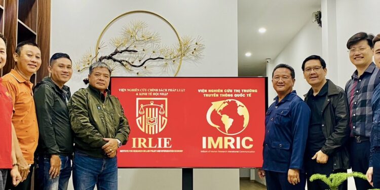 Viện Nghiên cứu Chính sách pháp luật&Kinh tế hội nhập phối hợp Viện Nghiên cứu Thị trường – Truyền thông Quốc tế tổ chức Hội nghị Giao ban công tác tháng 3