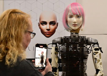 Doanh nghiệp cần gì để ‘vượt bão’ AI?