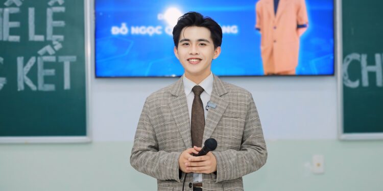 Tiktoker Đỗ Ngọc Quốc Thông đồng hành cùng Đại học Tôn Đức Thắng trong cuộc thi WEtalk mùa 5