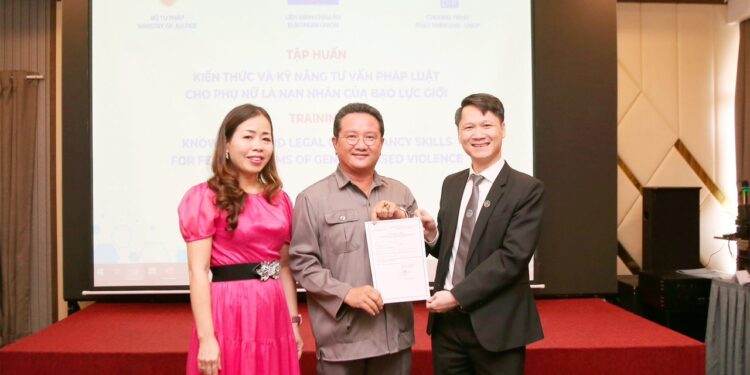 Ông Hồ Minh Sơn – Giám đốc Trung tâm tư vấn pháp luật Toàn Tâm (TTLCC): Vai trò củaluật sư, tư vấn viên pháp luật đối với doanh nghiệp trong hoạt động kinh doanh