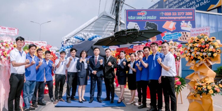 Cty TNHH Nhôm Kính GB: Tổ chức trọng thể khai trương Nhà máy tại xã Đức Hoà Đông, huyện Đức Hoà, tỉnh Long An