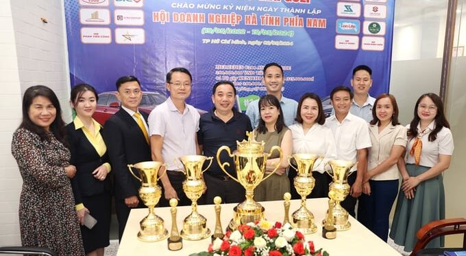 Gần 150 doanh nhân Hà Tĩnh phía Nam tham gia giải Golf gây quỹ