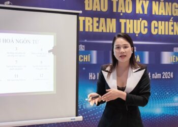 LYNCHA: Tổ chức khoá đào tạo ngắn hạn livestream bán hàng hút giới trẻ