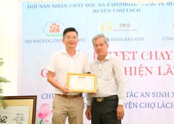 Trung tâm Nghiên cứu, tư vấn về chính sách, pháp luật cho hoạt động đầu tư đặt cược tại Việt Nam (CBV): Xây nhà tình thương cho ông Nguyễn Văn Đỏ có hoàn cảnh khó khăn