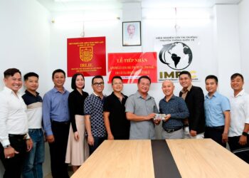 Viện Nghiên cứu Thị trường – Truyền thông Quốc tế và Viện Nghiên cứu Chính sách pháp luật&Kinh tế hội nhập: Tiếp nhận kinh phí xây dựng “Nhà tình thương” cho người nghèo