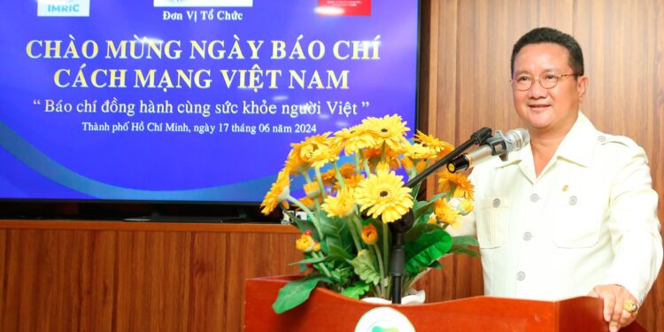 Toàn văn bài phát biểu của nhà báo Hồ Minh Sơn – Viện trưởng Viện IMRIC, Giám đốc Trung tâm TTLCC, TC Nhiếp ảnh và Đời sống tại Lễ kỷ niệm 99 năm Ngày báo chí cách mạng Việt Nam