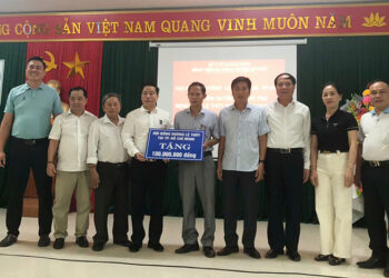 Hội đồng hương Lệ Thuỷ tại TP. Hồ Chí Minh hỗ trợ tiền mua máy chạy thận nhân tạo