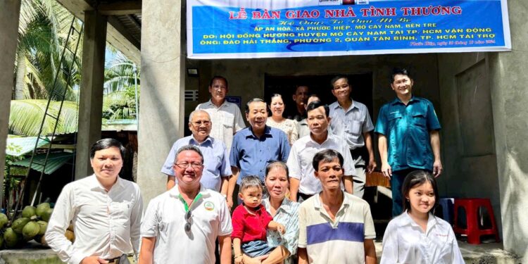 Bến Tre: Trao nhà tình thương thứ 11 tại xã Phước Hiệp, huyện Mỏ Cày Nam