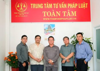 Trung tâm tư vấn pháp luật Toàn Tâm (TTLCC): Sửa chữa căn hộ chung cư có phải xin phép – Mua nhà chung có cần cả hai vợ chồng đến ký hợp đồng?