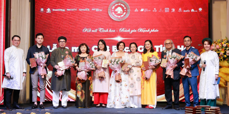 Di sản gia tộc trong kỷ nguyên số: Phát huy giá trị văn hóa Việt