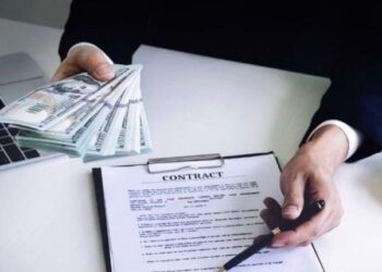 Ngân hàng có được bán bảo hiểm liên kết đầu tư kèm khoản vay?