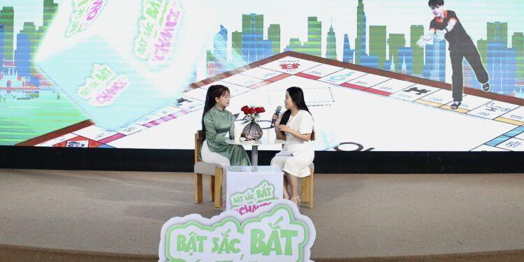 VTALK đồng hành cùng Đội Sự kiện Firevent Khoa Quản trị kinh doanh tTrường Đại học Tài chính – Marketing) Tại Talkshow “Bật Sắc Bắt Chance”