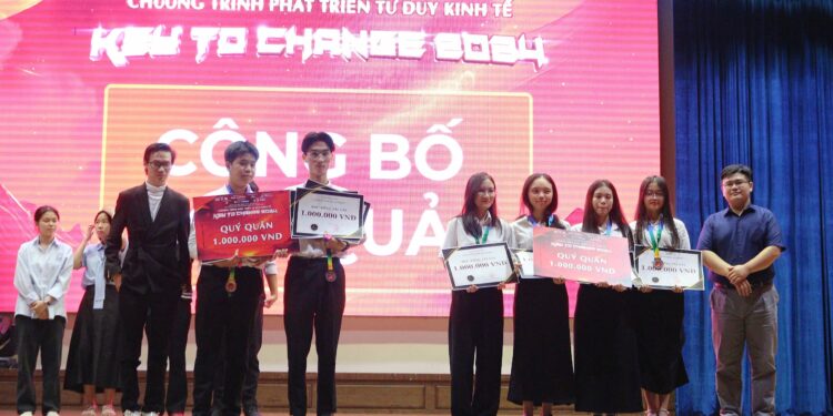 Học viện Kỹ năng VTALK đồng hành cùng cuộc thi Phát triển tư duy kinh tế “Key to change 2024” với trường Đại học kinh tế TP.HCM