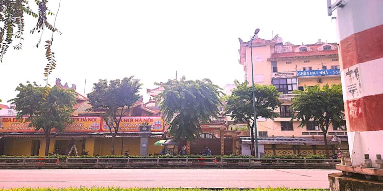 TRỤ TRỊ CHÙA BÁT NHÃ, TP HỒ CHÍ MINH BỊ TỐ CÁO PHẠM GIỚI VÀ BIỂN THỦ CÔNG QUỸ