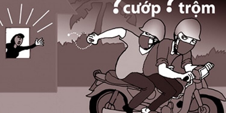 Phân tích yếu tố pháp lý liên quan vụ tát người khuyết tật và người 16 tuổi chặn đường cướp tài sản bị xử lý thế nào?