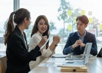 Vì sao nhiều người tin theo các khóa học kinh doanh?