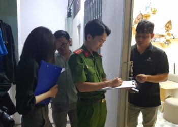 Phường Phạm Ngũ Lão (Quận 1, TP.HCM) thực hiện kiểm tra quy định về quản lý, sử dụng nhà chung cư