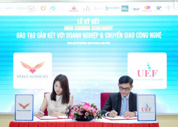 Trường Đại học Kinh tế Tài chính TP.HCM (UEF) ký kết hợp tác MOU với Học viện Kỹ năng VTALK và 13 doanh nghiệp hàng đầu