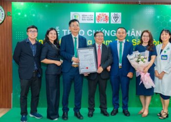 Bệnh viện Răng Hàm Mặt Sài Gòn đơn vị Y tế tư nhân, đón nhận chứng nhận ISO 9001:2015