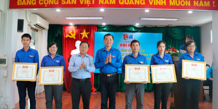TỈNH ĐOÀN BẾN TRE SƠ KẾT CÔNG TÁC QUÝ I VÀ TỔNG KẾT THÁNG THANH NIÊN NĂM 2025