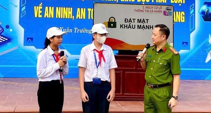 Bộ GD&ĐT cảnh báo thủ đoạn lôi kéo học sinh mở tài khoản ngân hàng để chiếm đoạt tài sản