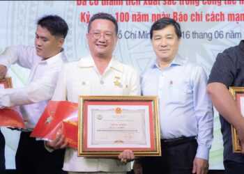 TS. Hồ Minh Sơn vinh dự tiếp tục nhận Bằng khen từ Hiệp hội Trang trại và Doanh nghiệp nông nghiệp Việt Nam