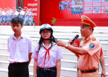 Cà Mau: Caravan “Hành trình xây dựng văn hoá giao thông học đường”