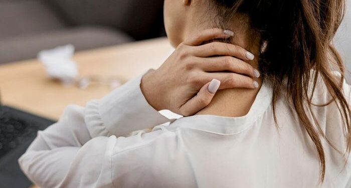 Tự bảo vệ mình trước đột quỵ chỉ với vài phút để ý