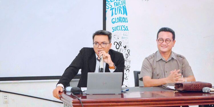 Các Tiến sĩ, Chuyên gia, Luật sư phối hợp đào tạo kỹ năng “Quản trị Tài sản Trí tuệ trong Doanh nghiệp bằng AI” tại Startup MasterTrack 2025