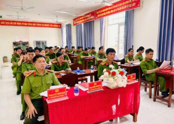 CÔNG AN PHƯỜNG SƠN ĐÔNG (TỈNH VĨNH LONG) TỔ CHỨC HỘI NGHỊ SƠ KẾT CÔNG TÁC CÔNG AN 6 THÁNG ĐẦU NĂM 2025