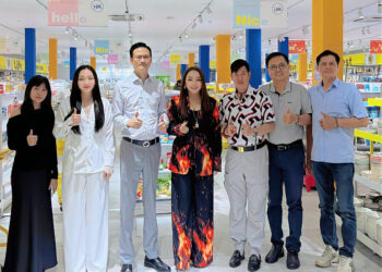 Small Duck Viet Nam – Đón tiếp Chủ tịch Tập đoàn Calgary đến thăm và làm việc tại hệ thống siêu thị Small Duck Việt Nam