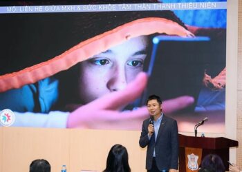 Sống ảo trên mạng xã hội: Hậu quả và giá trị nhân văn hiện nay