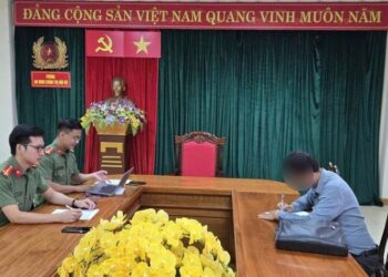 Sân khấu nghệ thuật: Liệu có bị giới hạn giữa nghệ thuật hay hiện tượng mạng?