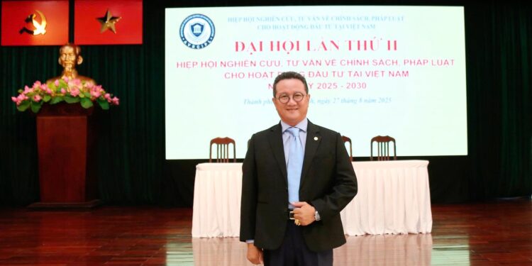 TS. Hồ Minh Sơn – Phó Chủ tịch Hiệp hội AVRCIPL, Viện trưởng Viện IMRIC: Dòng kiều hối dịch chuyển ở các lĩnh vực chứng khoán, trái phiếu, doanh nghiệp và bất động sản