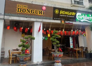 Chuỗi Nhà hàng Donguri Japanese gắn cờ đỏ sao vàng hút khách dịp Quốc khánh 2.9