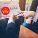 Trung tâm tư vấn pháp luật Minh Sơn: Làm hồ sơ vay vốn ngân hàng cần lưu ý gì – Vay tiền bị giữ Thẻ căn cước, làm thế nào để đòi lại?