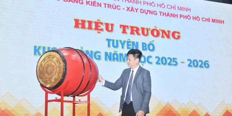 Trường Cao đẳng Kiến trúc – Xây dựng TP. Hồ Chí Minh khai giảng năm học 2025-2026: Vững bước với sứ mệnh “Kỷ cương – Sáng tạo – Đột phá – Phát triển”
