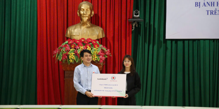 LocknLock tiếp sức đồng bào vùng lũ với chiến dịch CSR “Can đảm cùng LocknLock”