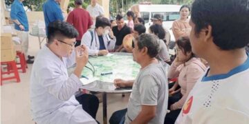 TP.HCM HUY ĐỘNG HƠN 170 BỆNH VIỆN TRIỂN KHAI HỖ TRỢ Y TẾ TOÀN DIỆN CHO KHU VỰC MIỀN TRUNG ĐANG BỊ BÃO LŨ