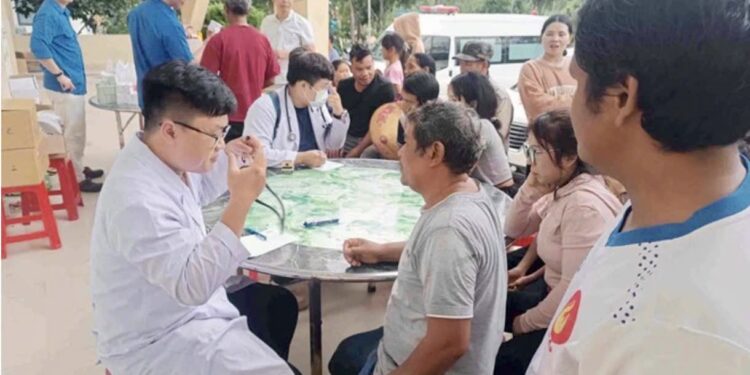 TP.HCM HUY ĐỘNG HƠN 170 BỆNH VIỆN TRIỂN KHAI HỖ TRỢ Y TẾ TOÀN DIỆN CHO KHU VỰC MIỀN TRUNG ĐANG BỊ BÃO LŨ