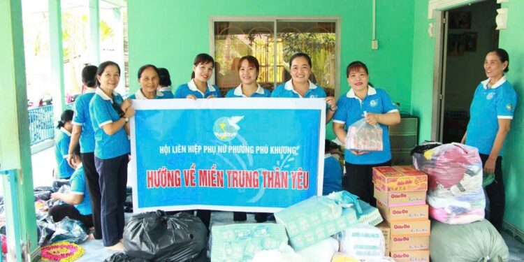 Lan tỏa yêu thương: Hội Phụ nữ các xã, phường tỉnh Vĩnh Long chung tay hướng về đồng bào vùng bão lũ