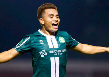 Thầy trò HLV Nguyễn Việt Thắng ngược dòng thành công, giành chiến thắng trên sân Thống Nhất