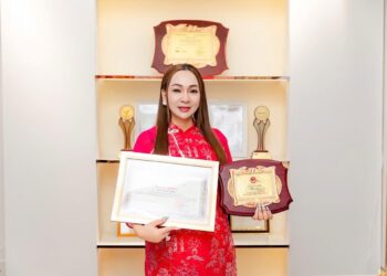 Doanh nhân Hồ Thị Thu Đông vinh dự nhận Bằng khen của Chủ tịch UBND tỉnh An Giang