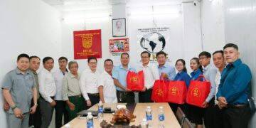 Viện IMRIC và Viện IRLIE tiếp và làm việc với Ban Thường vụ Tỉnh Đoàn Vĩnh Long