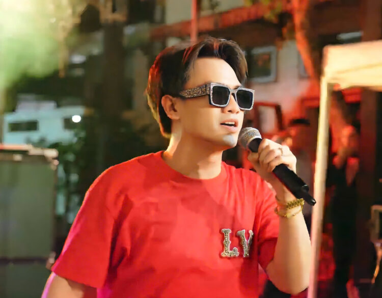 Nguyễn Ngọc Lam (Ku Vàng) chàng ca sĩ đi tìm lại tên của chính mình