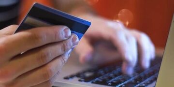 Cảnh báo: Học sinh, sinh viên dễ trở thành mắt xích cho tội phạm công nghệ cao